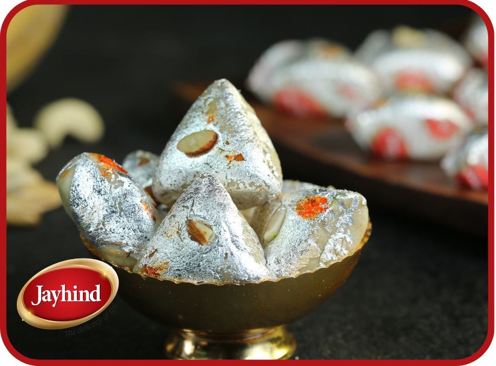 Kaju Pista Pan – a unique sweet combining cashews, pistachios, and betel leaf with aromatic spices for an unforgettable treat.