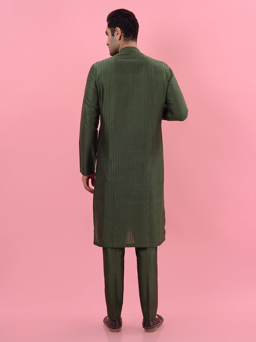 Olive green kurta pajama combines elegance and comfort, ideal for semi-casual functions.