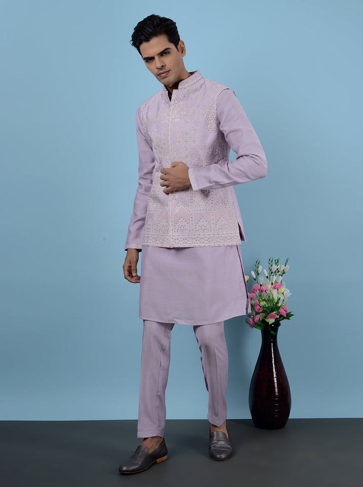 Elegant pink silk kurta set for men’s gruh shanti in the USA.