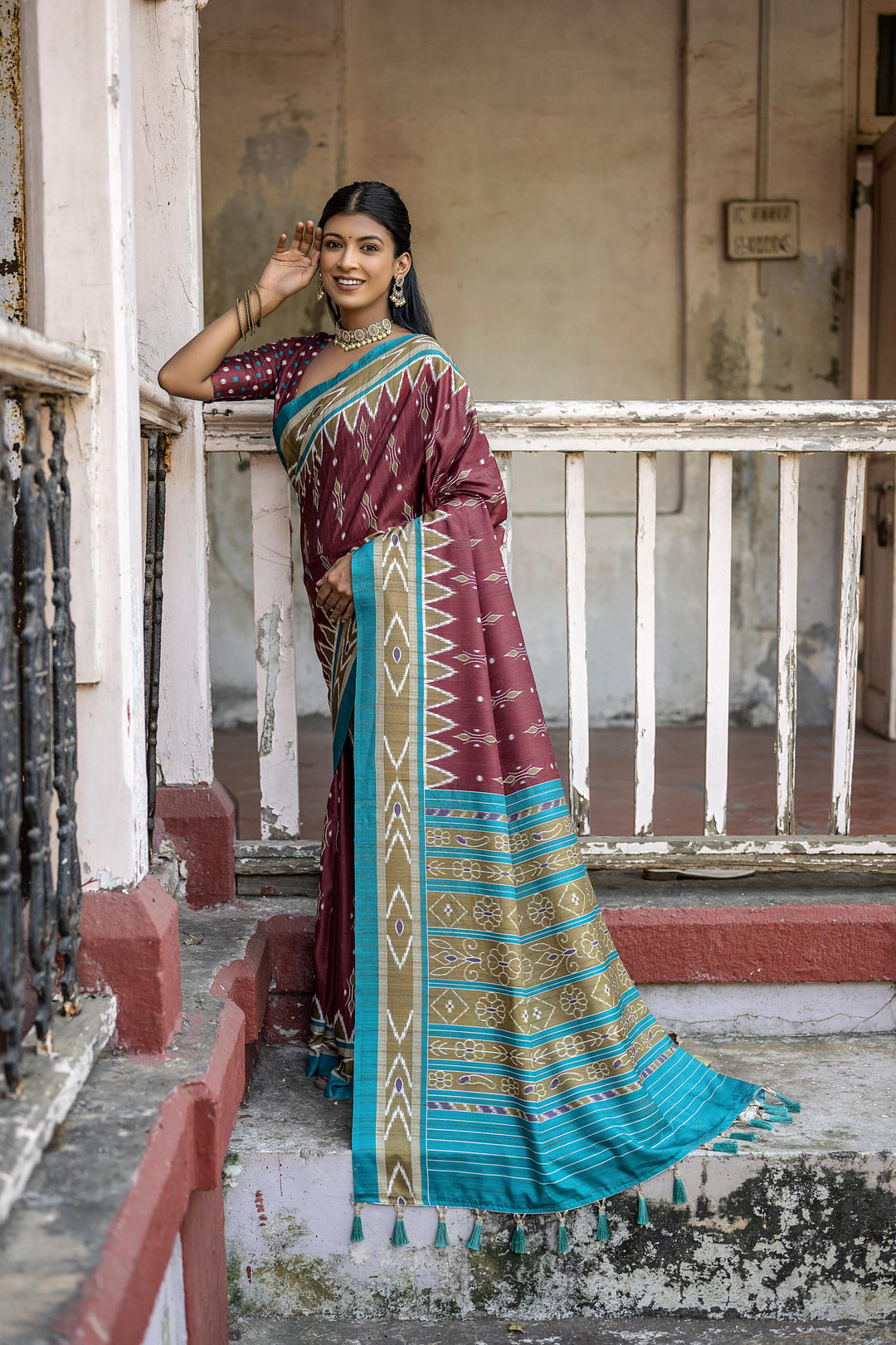 Soft Tussar saree with classic contrast pallu and Ikkat design for festivals