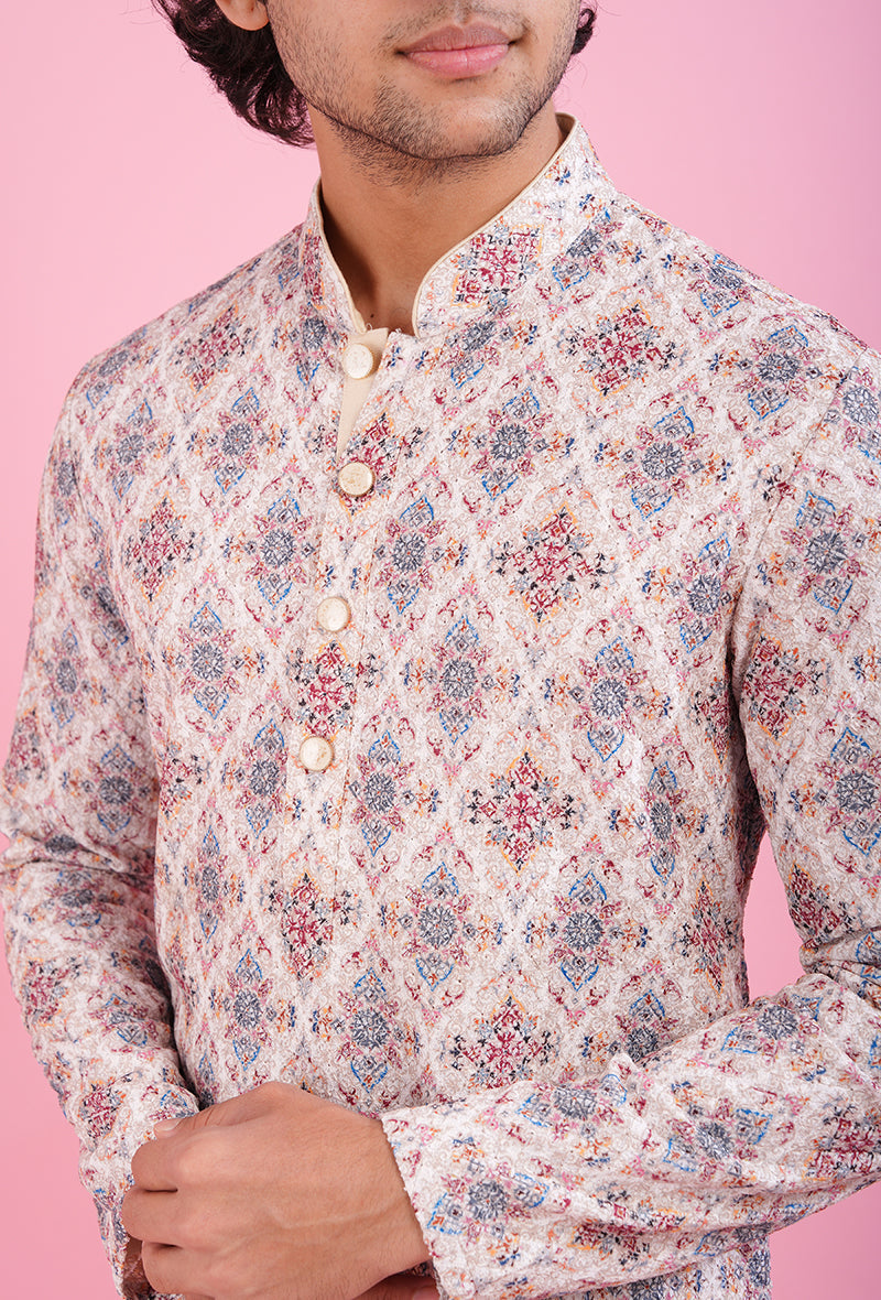 Comfortable cream kurta pajama for men, designed for traditional gatherings.