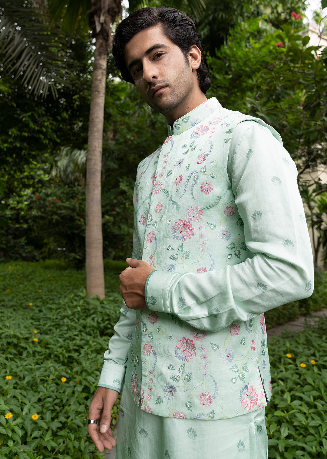 Embrace versatility with our floral embroidered Green Koti Kurta Set, perfect for enhancing your wardrobe.