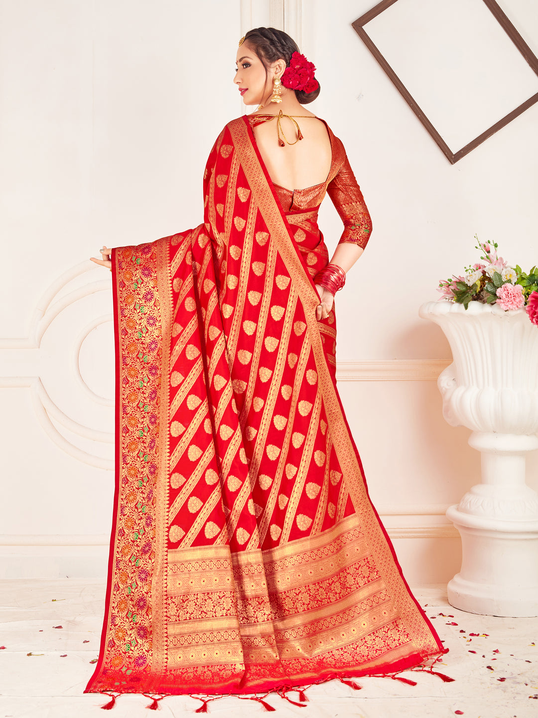 Banarasi Silk Saree | Weaving Design for Special Events & Weddings