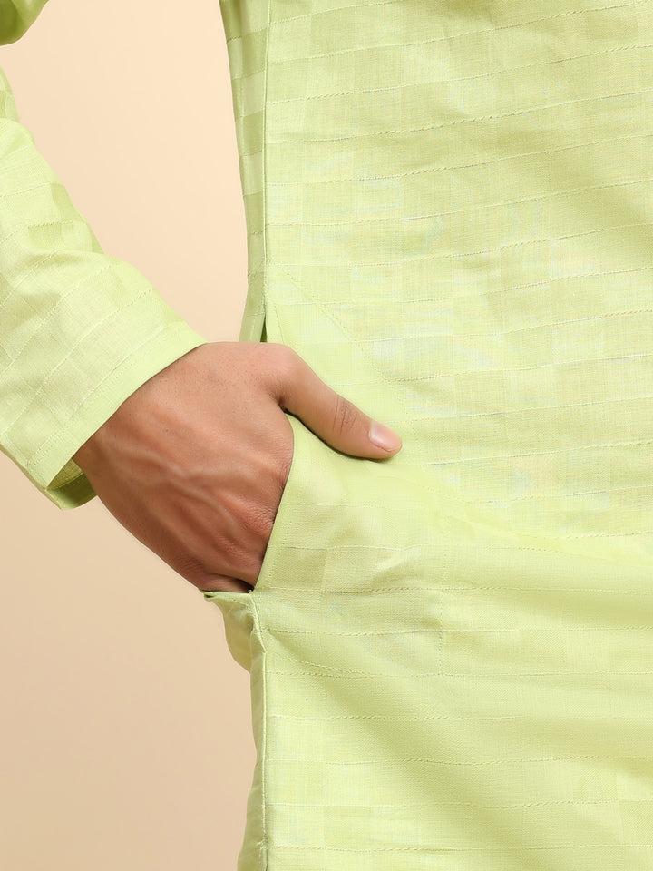 Light green kurta pajama for men, ideal for mehandi & festive events