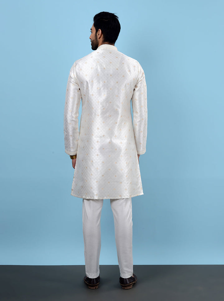 USA men’s cream & gold kurta pajama, designed for special events.