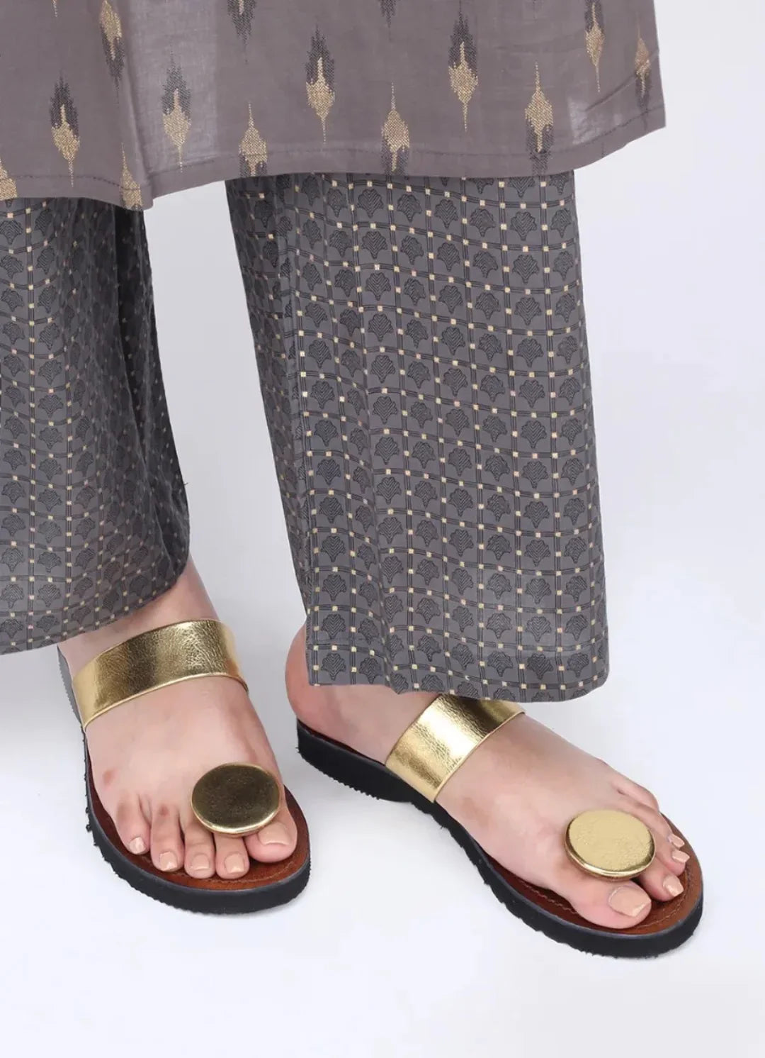 Stylish Gold Kolhapuri Sandals | Traditional Craft with Modern Touch