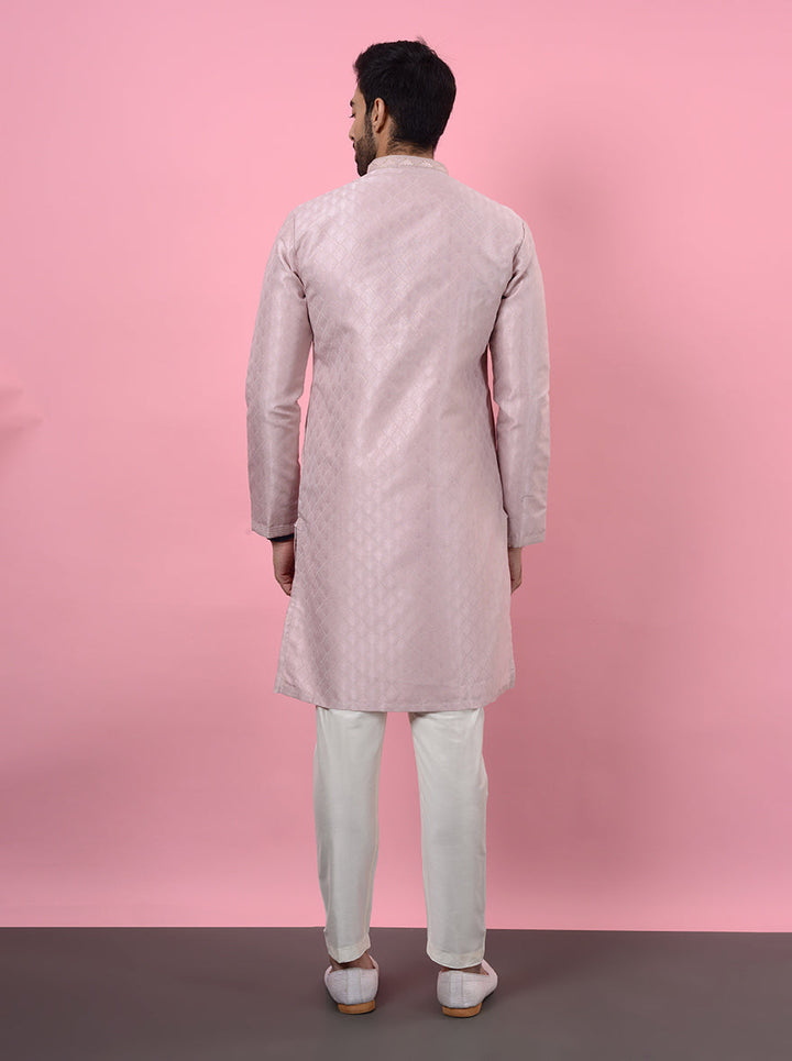 USA men’s pink kurta pajama, perfect for festive and traditional celebrations.