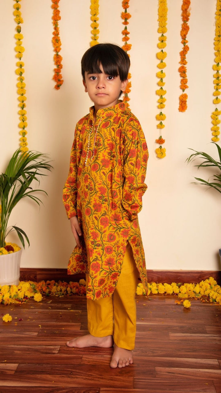 BACHPAN DARPAN HAND BLOCK KURTA PANT SET - Pomcha Jaipur