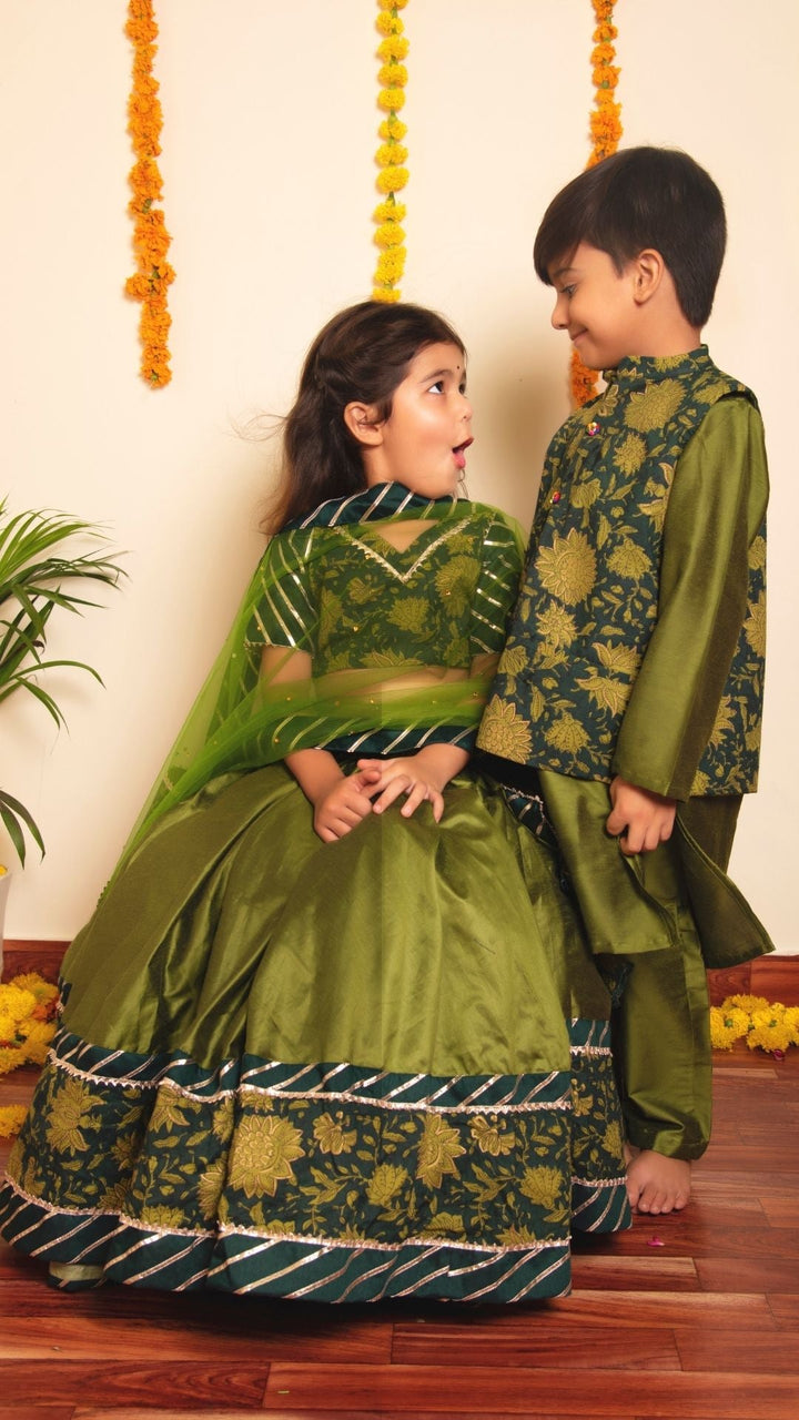 BACHPAN IDIKA GREEN KURTA JACKET SET - Pomcha Jaipur