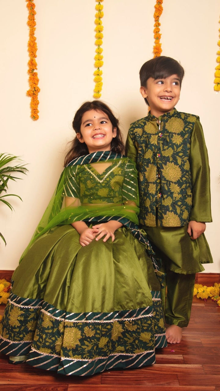 BACHPAN IDIKA GREEN KURTA JACKET SET - Pomcha Jaipur