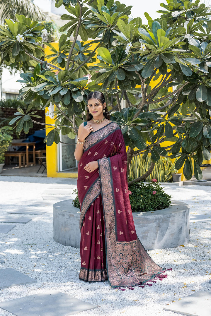 Traditional Banarasi saree with contrast zari border for American festivals