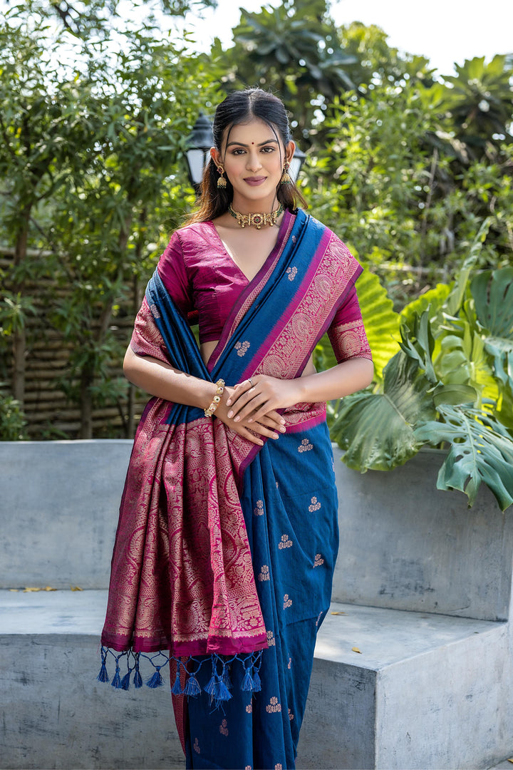 Exquisite zari weaving Banarasi saree, perfect for American grand events