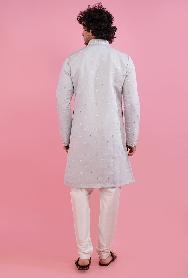 Experience luxury with this sky blue kurta pajama, offering a regular fit and full sleeves for a perfect look.