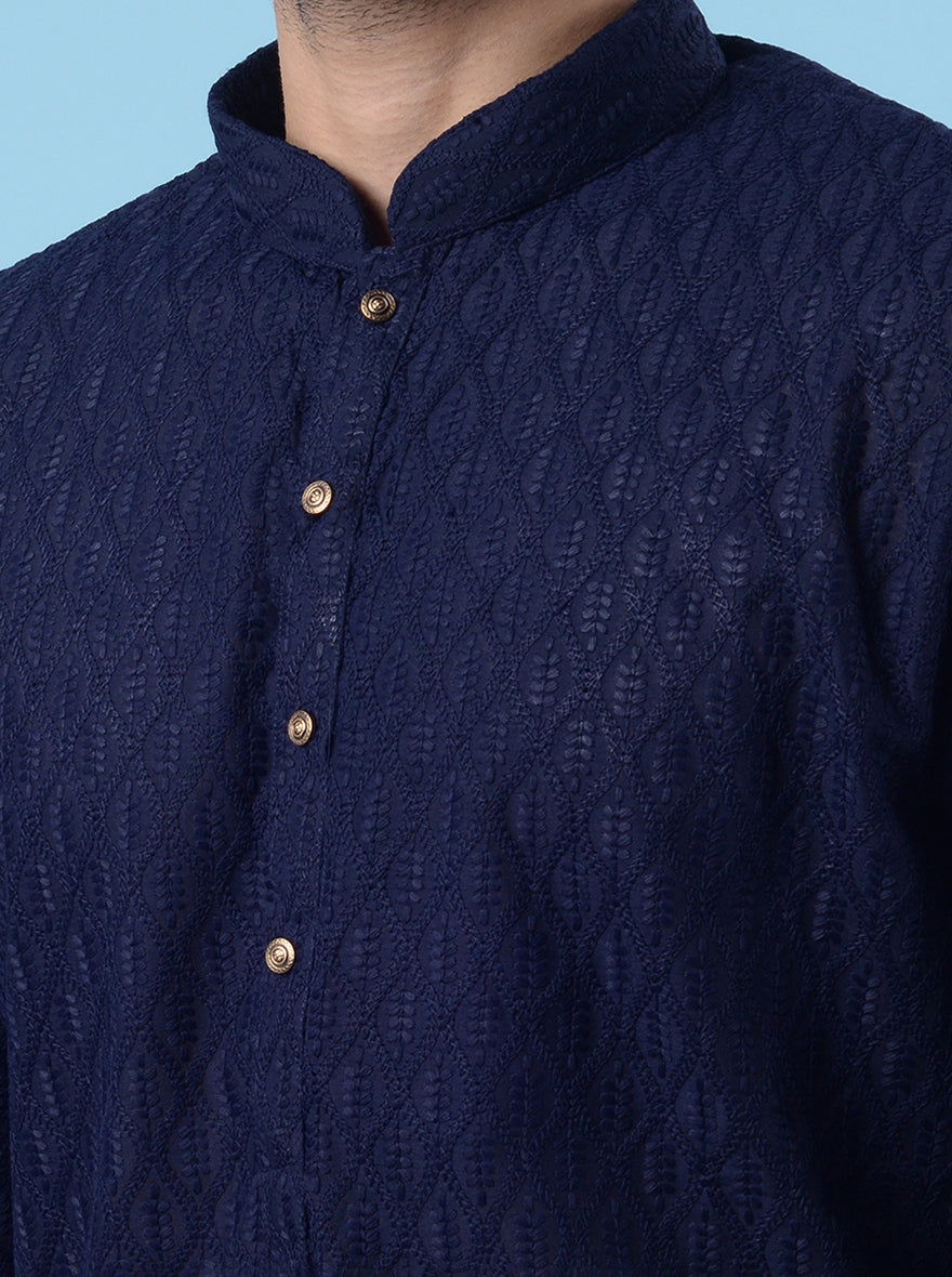 Fashionable navy kurta set, perfect for enhancing your ethnic wardrobe.