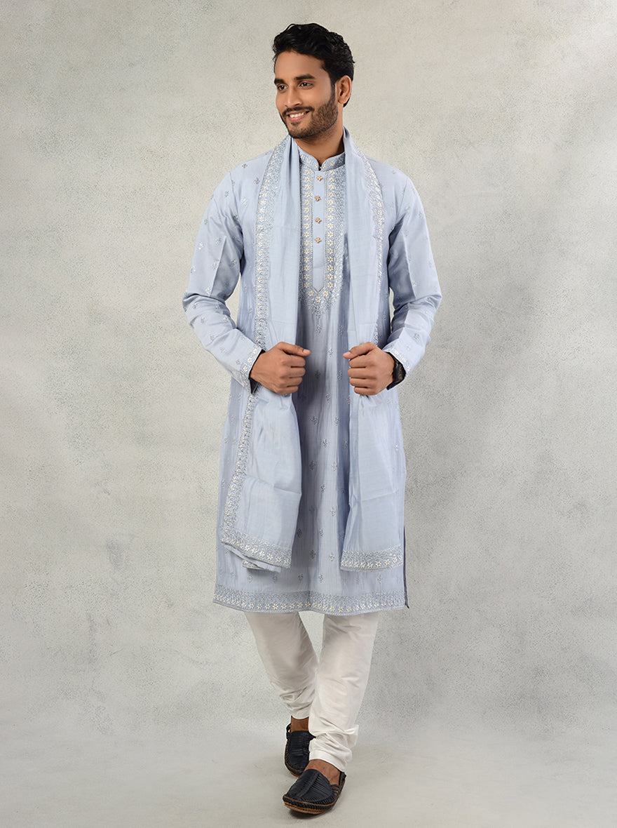 This classic kurta pajama set is designed for confident men, perfect for casual gatherings.