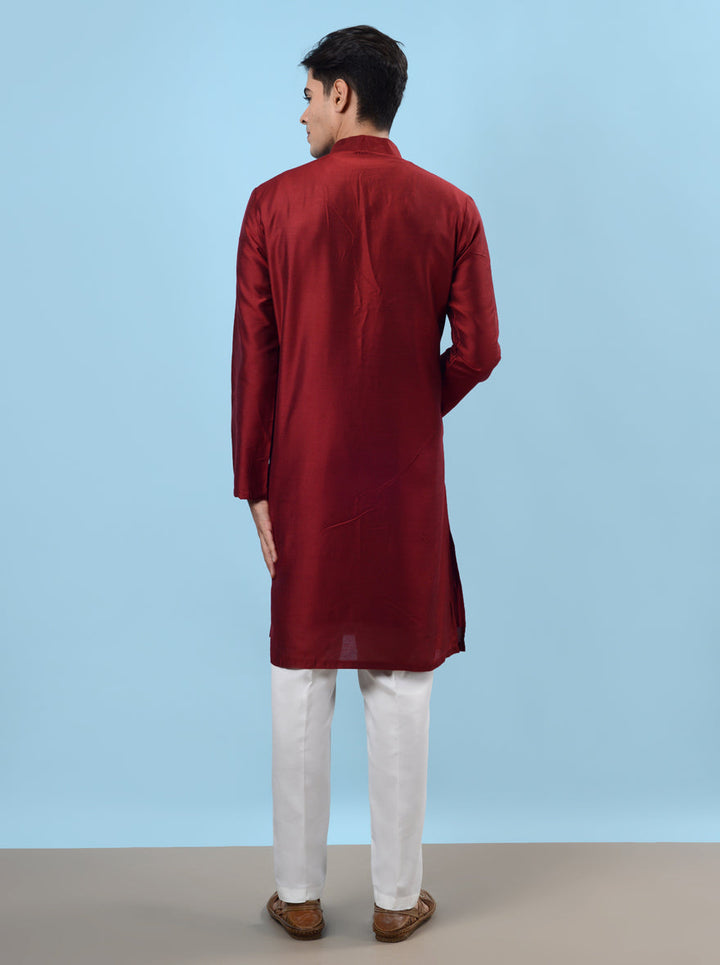 Celebrate in style with our maroon silk kurta pajama, tailored for special occasions in the USA.