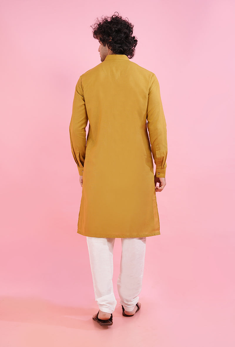 Discover the classic appeal of this yellow khadi blend kurta pajama, ideal for stylish gatherings in the USA.