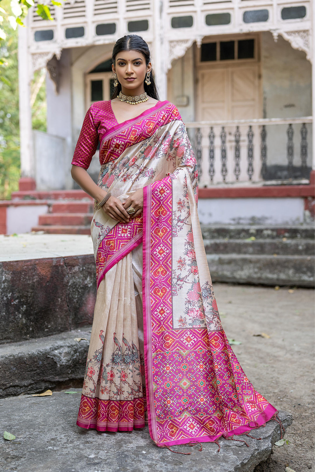 Tussar silk saree with contrast blouse piece for US wedding wear