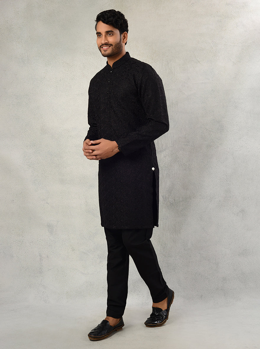 Make a lasting impression in our elegant black kurta set, perfect for special occasions in the USA.