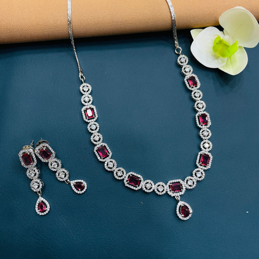 Beautiful bridal necklace, perfect for adding sparkle to your wedding day.