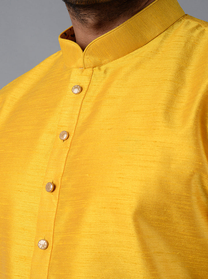 Experience luxury and comfort at your next event with this sunny yellow kurta set.