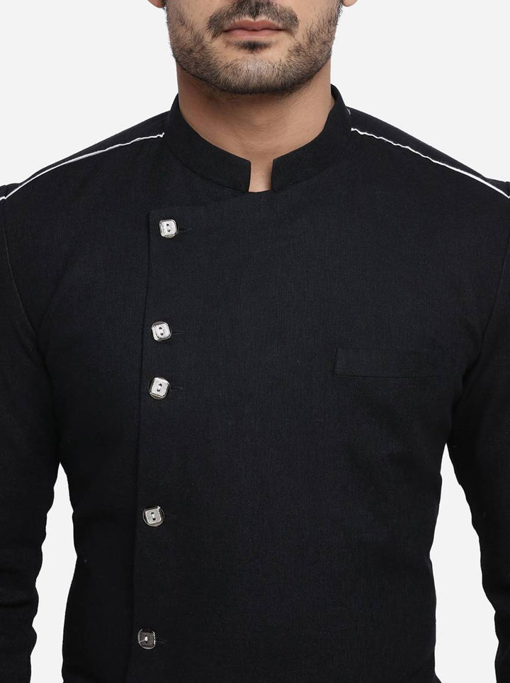 Chic black kurta set offering all-day comfort for fashionable men.