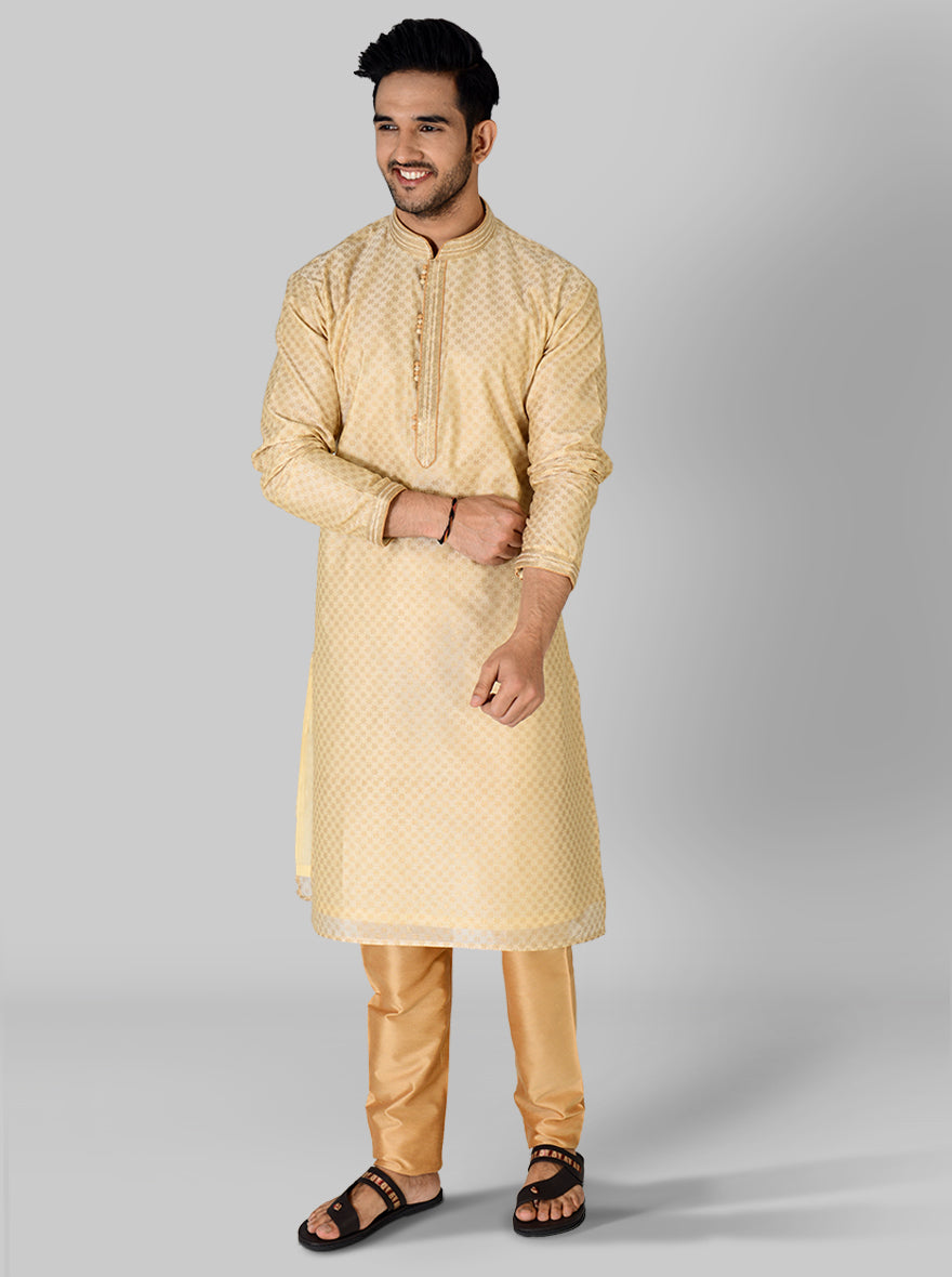 Unique printed silk kurta set designed for comfort and sophistication during special occasions in the USA.