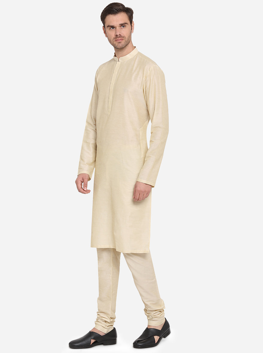 Chic beige kurta set, adding a stylish edge to your ethnic collection.