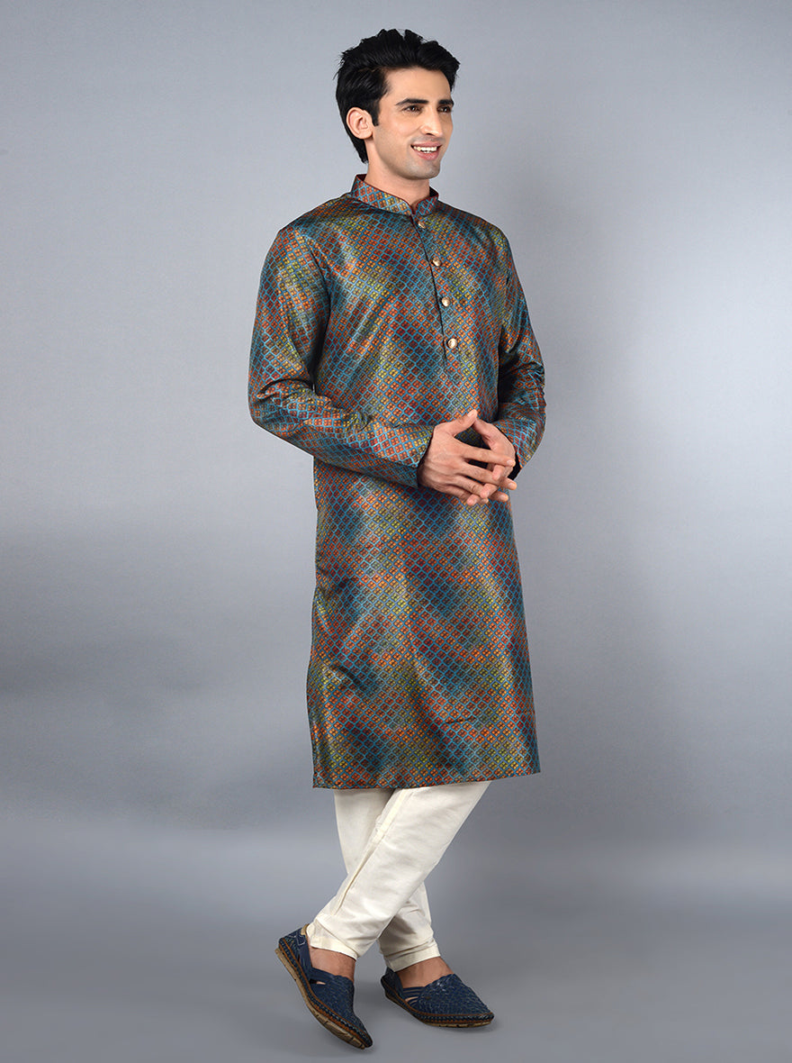 Discover sophistication with this Blue Kurta Set, perfect for enhancing your festive wardrobe in the USA.