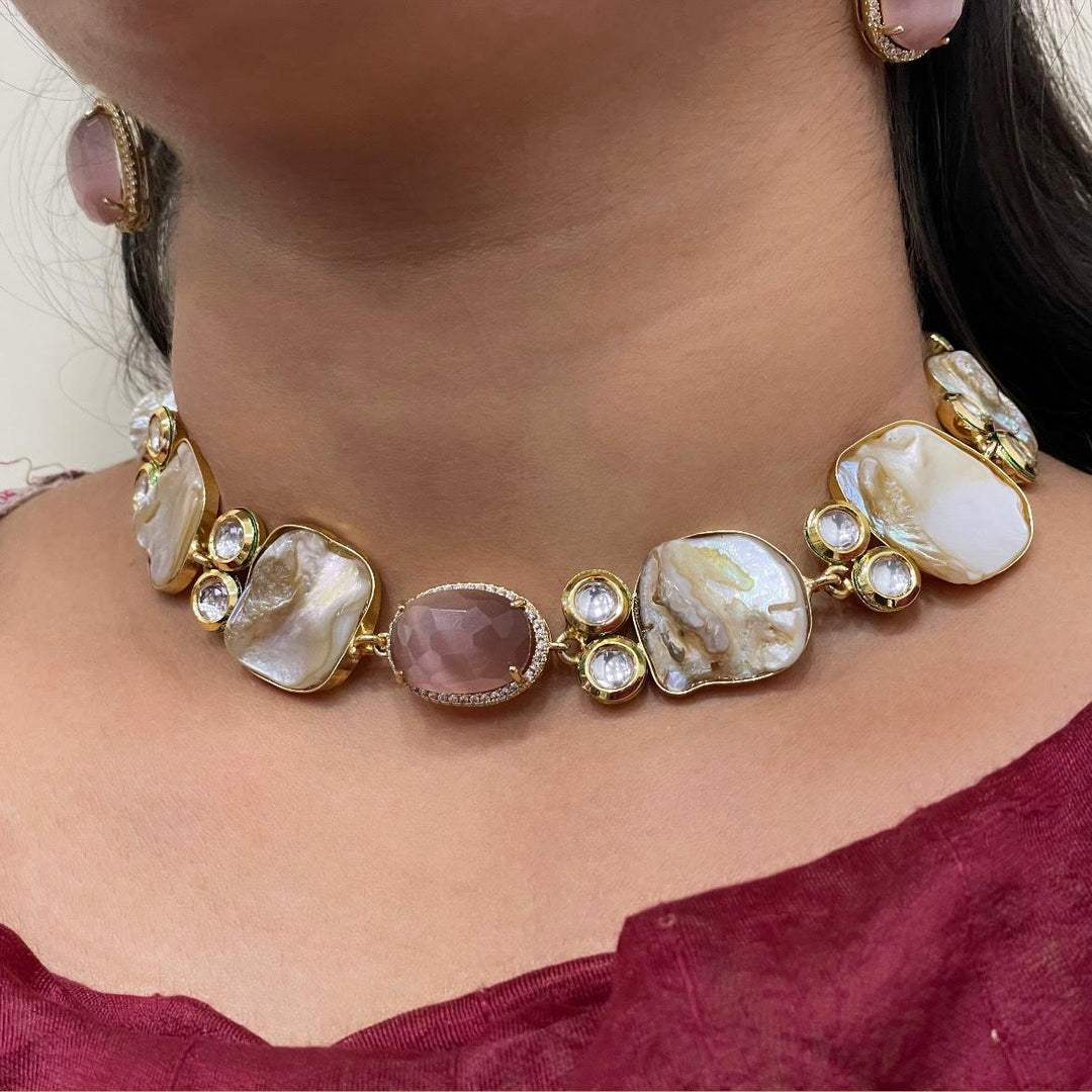 Elegant Indian gemstone necklace for women, featuring natural stones, perfect for USA style.