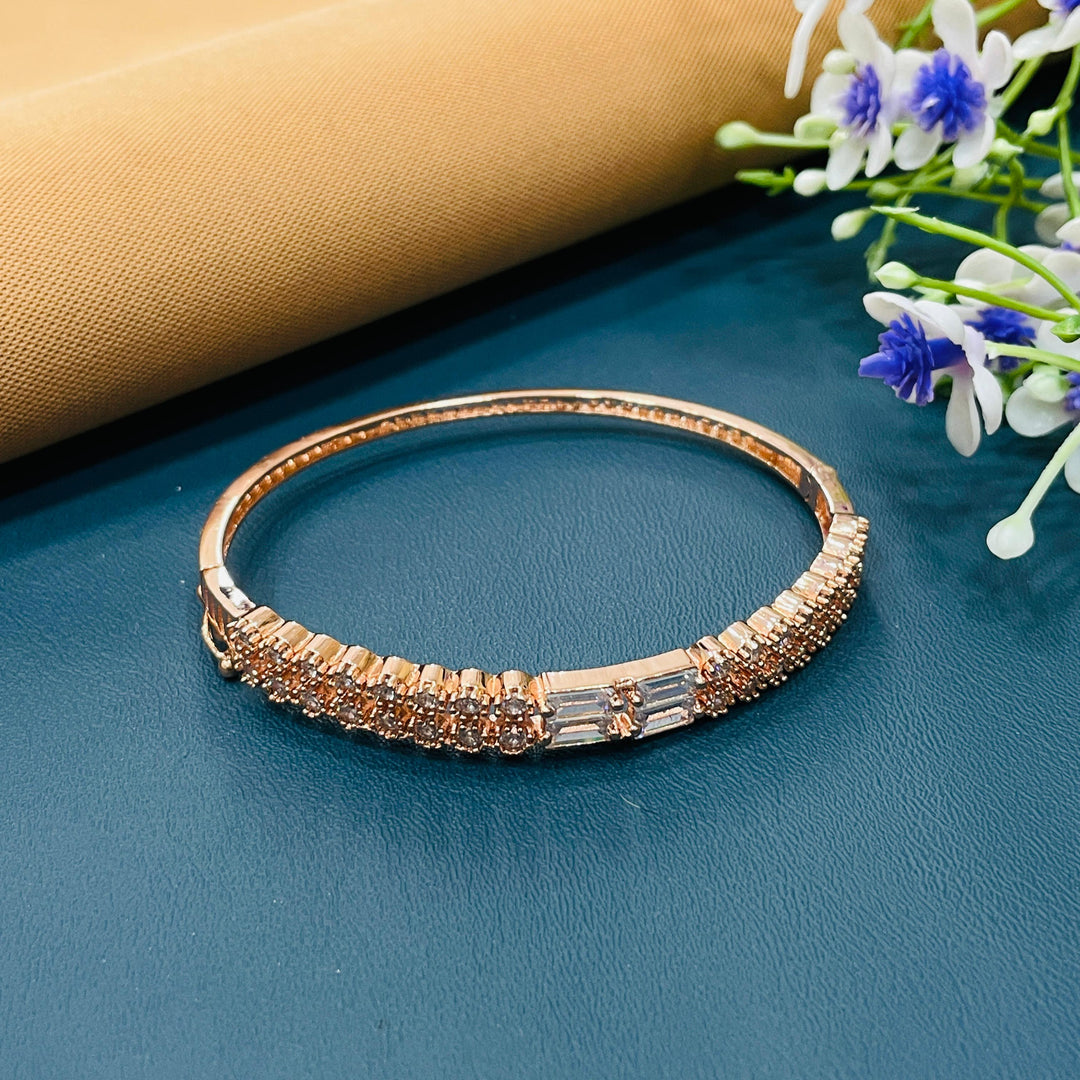 Elegant AD diamond bracelet with beautiful stones.