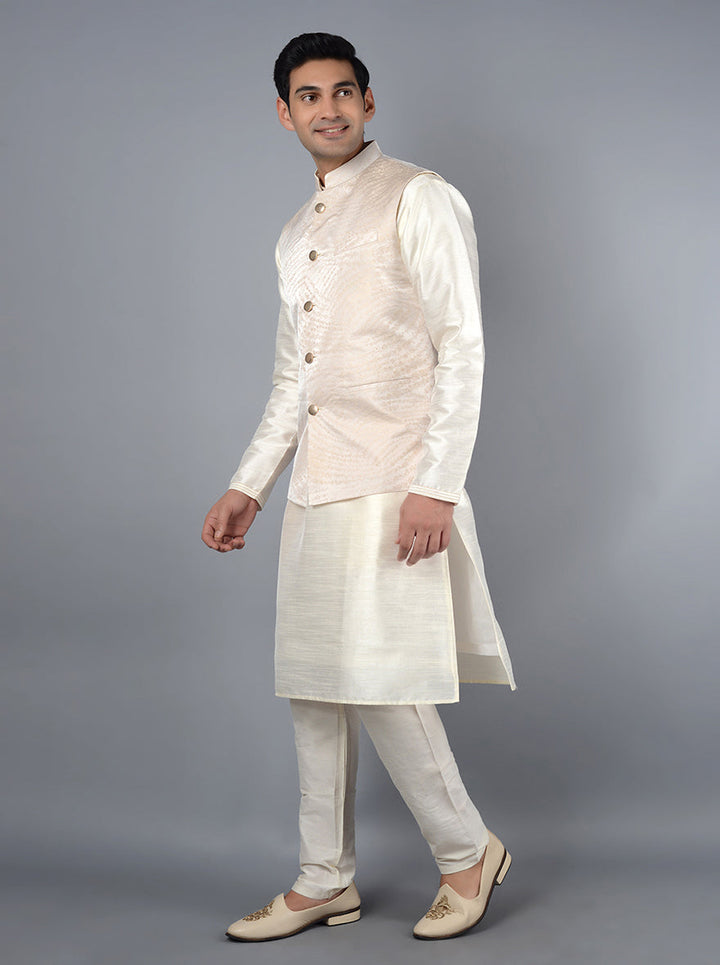 Chic cream Bandhgala jacket, perfect for enhancing any Jodhpuri outfit at weddings and formal gatherings.