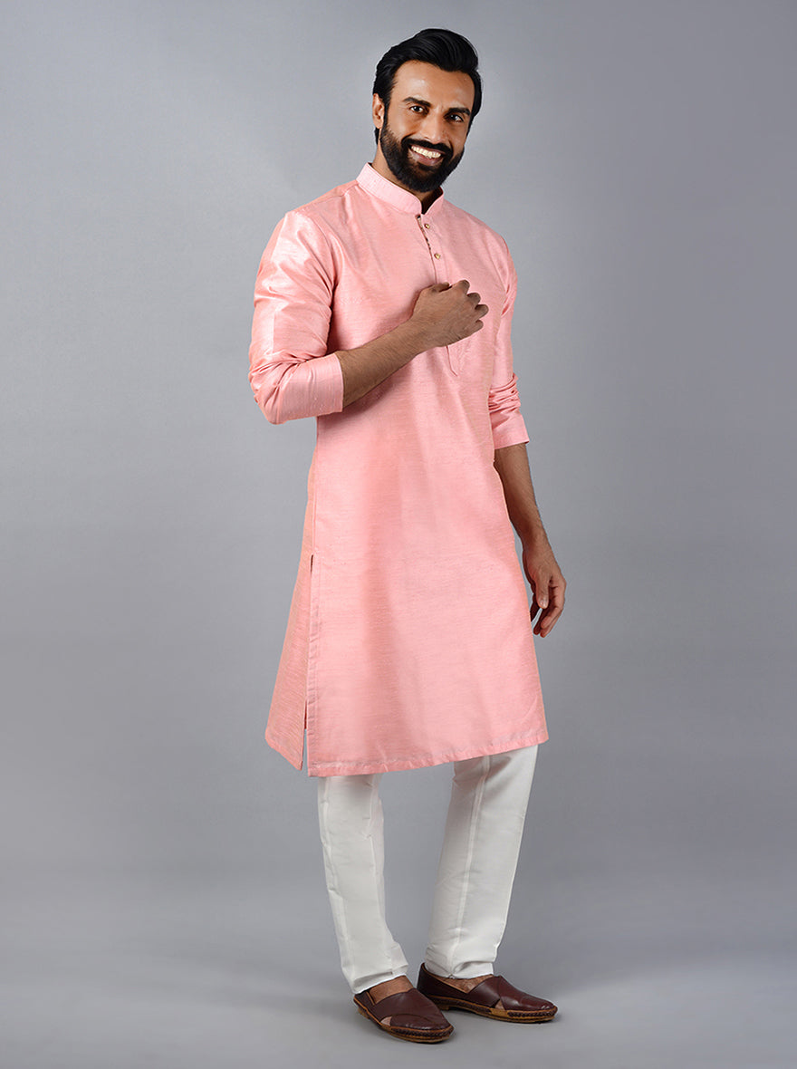 Make a statement at celebrations with our exquisite flamingo pink kurta set.