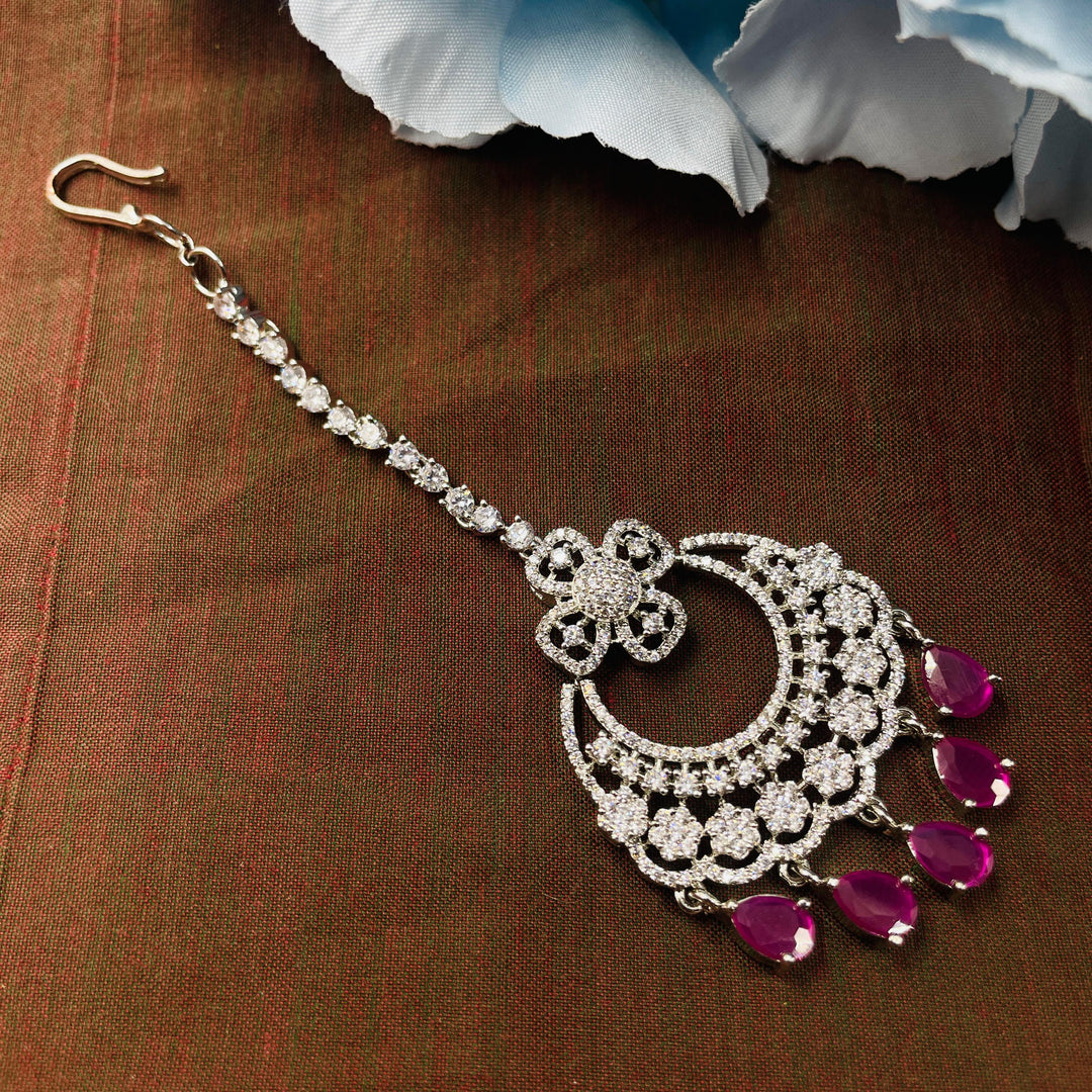 Stunning Silver AD diamond tika, a timeless accessory for Indian weddings.