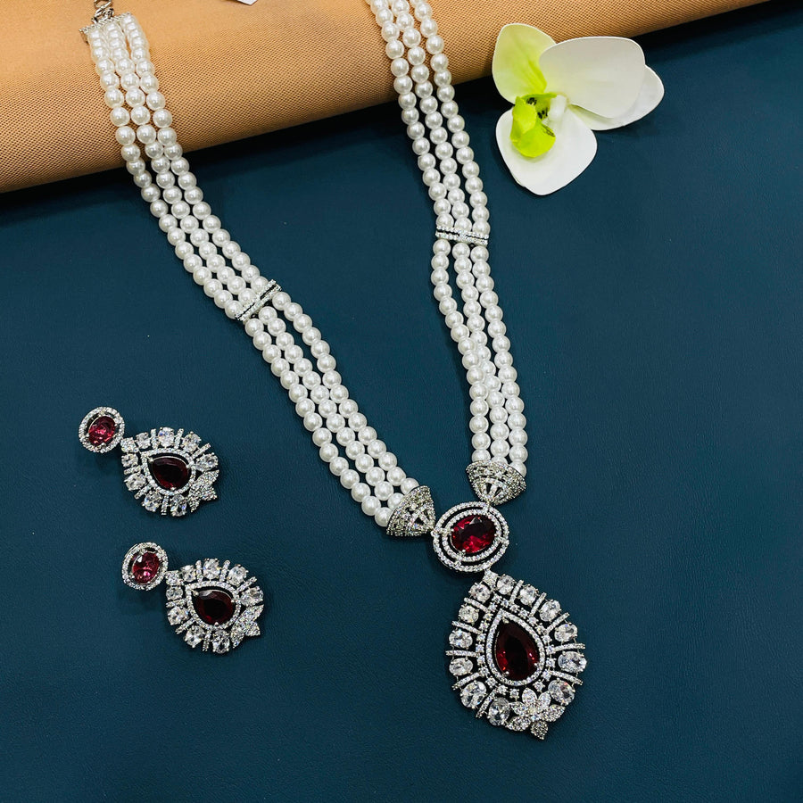 Exquisite bridal jewelry set featuring classic American diamond styles.