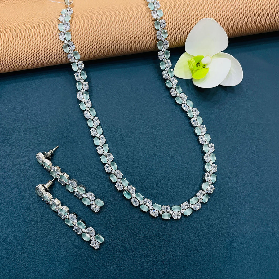 Glamorous American diamond necklace set, ideal for the special day.