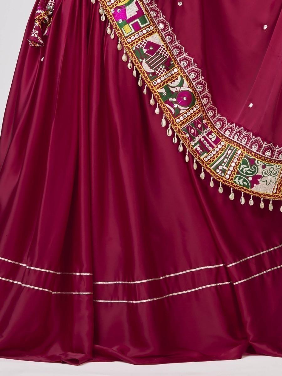 Exquisite Pink Satin Lehenga Choli | Gamthi Work for Navratri