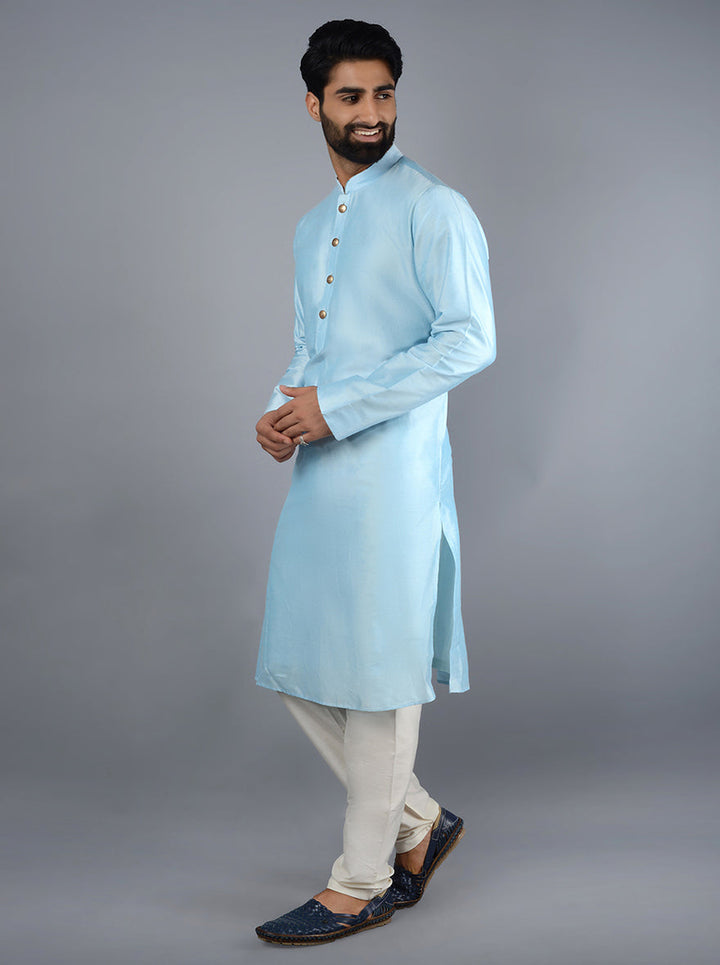 Elegant sky blue kurta set designed for comfort, making it ideal for family gatherings and festive celebrations in the USA.