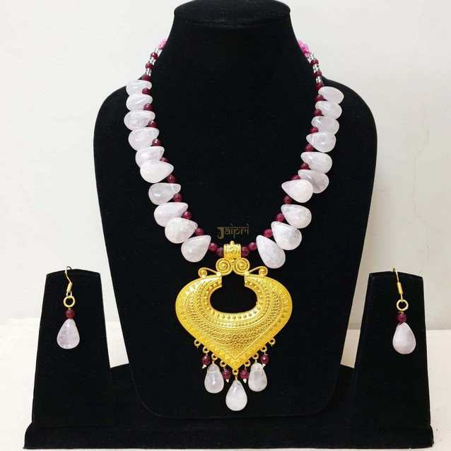 Elegant Gemstone Pendant Set | Timeless Jewelry Ensemble