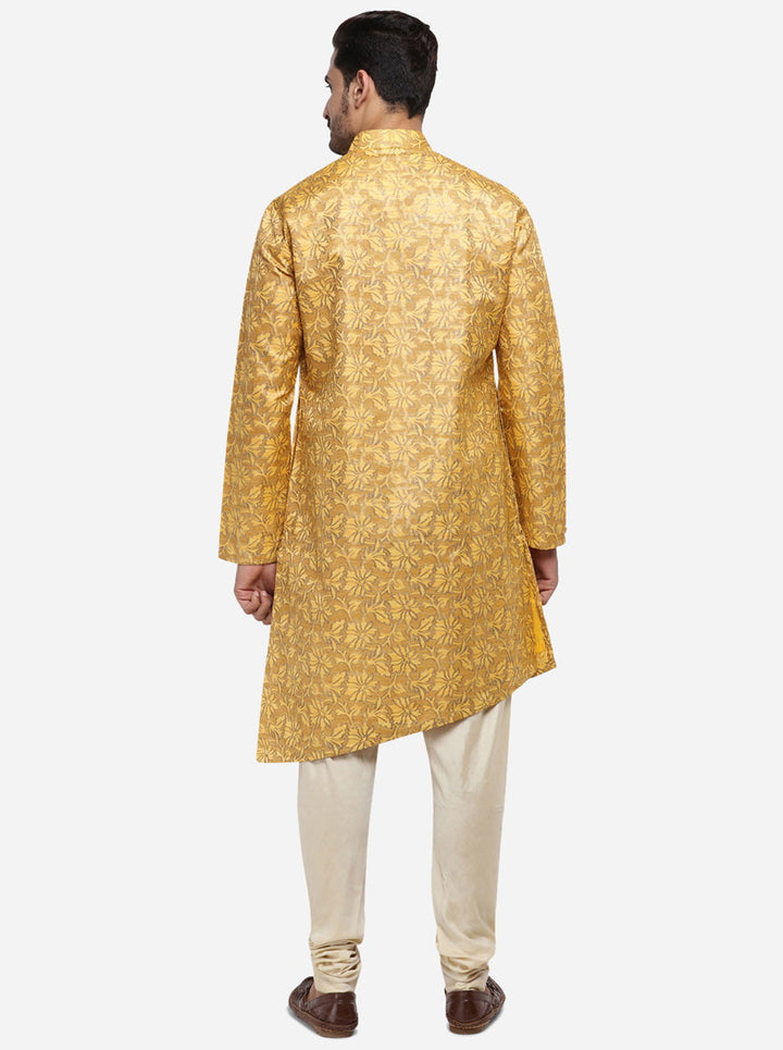 Elegant mustard kurta set, ideal for casual and festive events.