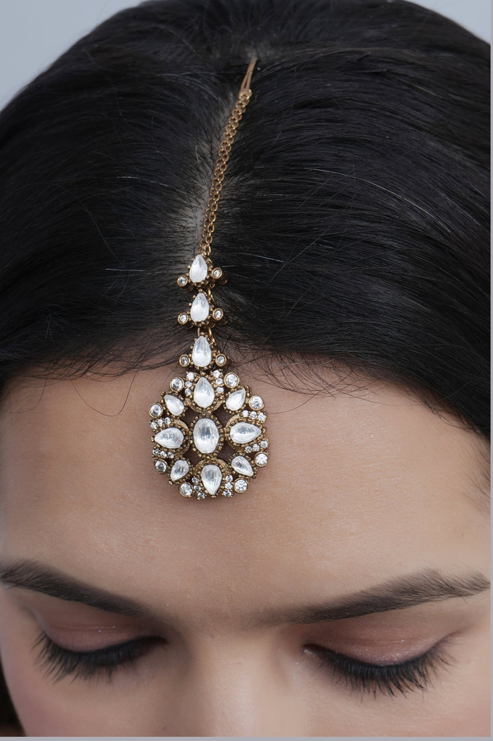 Exquisite Bridal Maang Tikka | Intricate Indian Headpiece