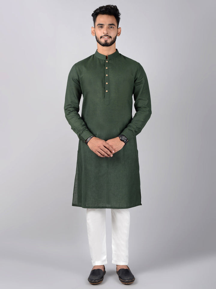 Stand out at events with this elegant Dark Green Kurta Set, tailored for you.