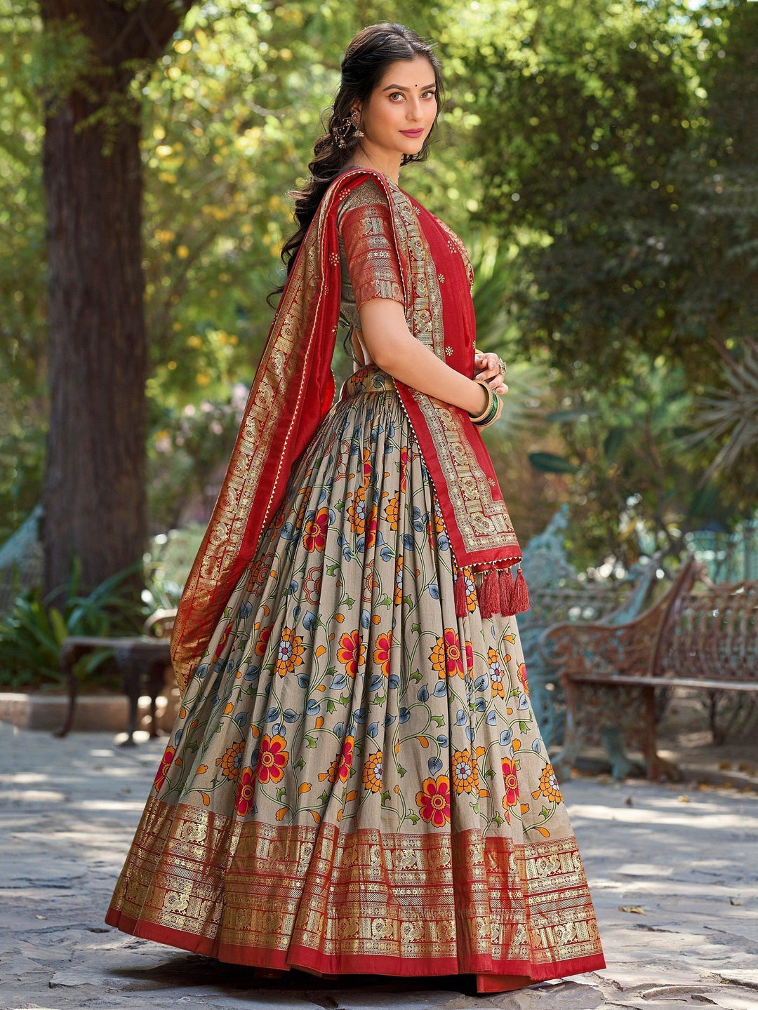 Kalamkari Grey Lehenga | Tussar Silk Lehenga with Foil & Printed Dupatta