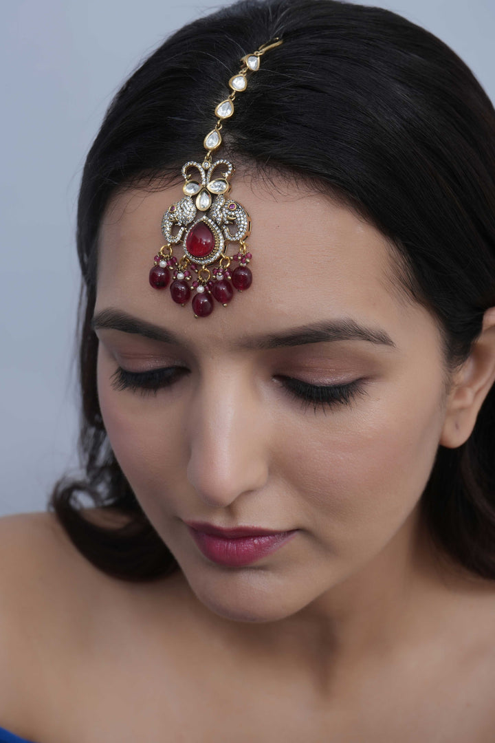 Elegant Bridal Maang Tikka Accessory | Traditional Indian Headpiece