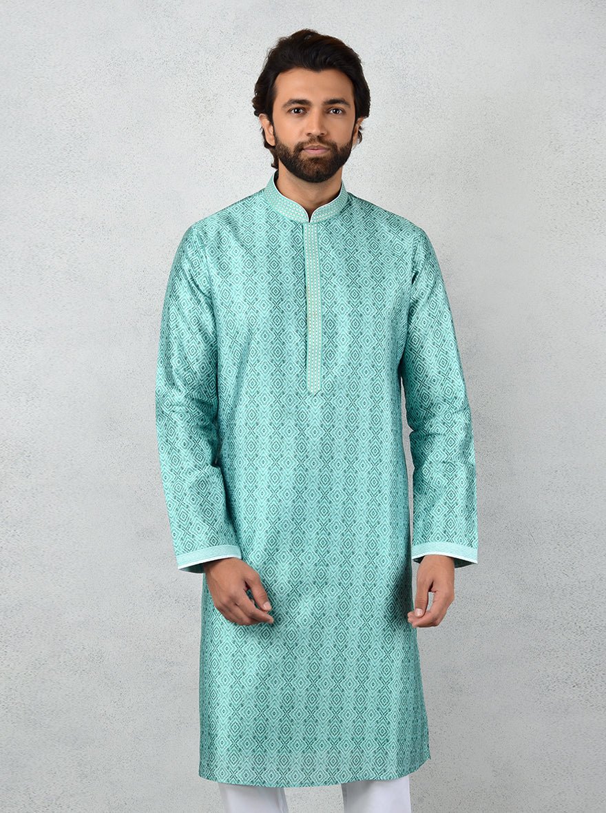 Perfect for relatives' functions in the USA, elevating your festive wardrobe.