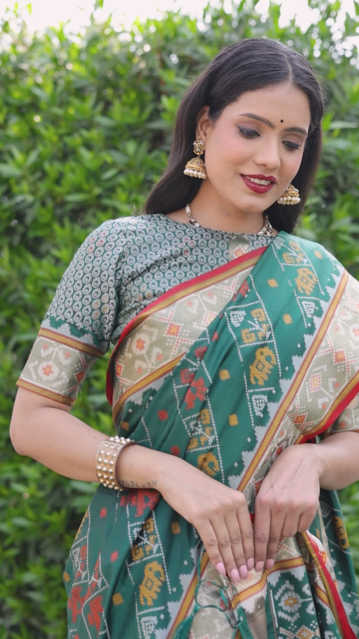 Zari Woven Pallu & Matching Blouse | Designer Bandhej Silk Saree