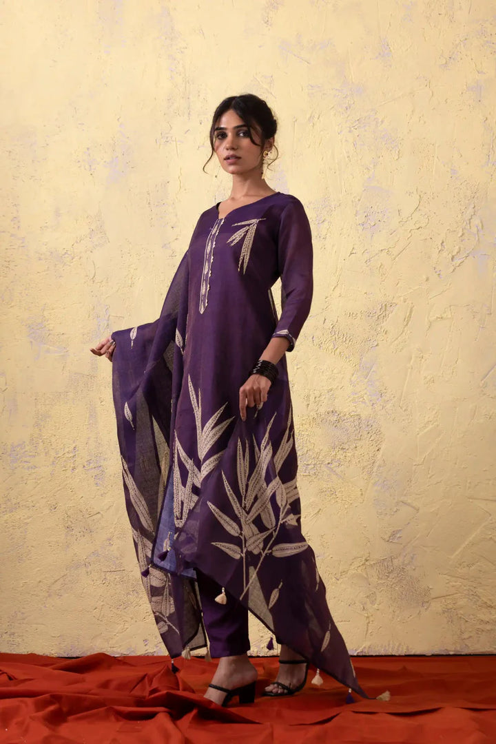 Purple Kurta Suit Set with Leaf Motif Detailing - Payal