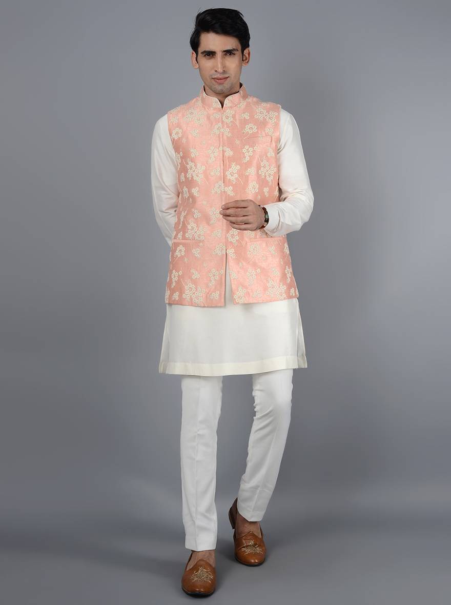 This rose pink silk blend bandhgala jacket features a straight cut and beautiful embroidery, perfect for any special event.