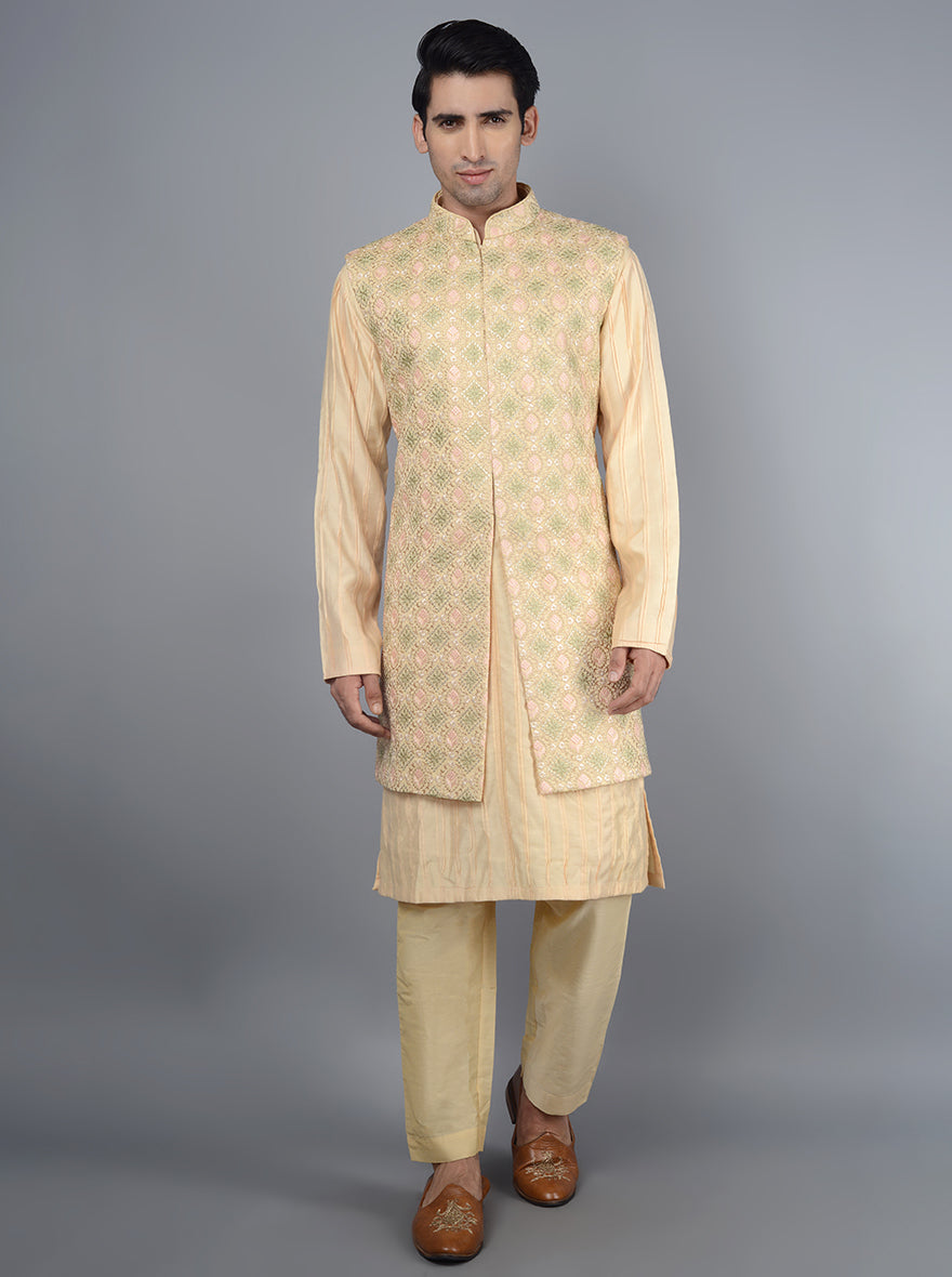 Designer kurta set providing a clean and refined look.