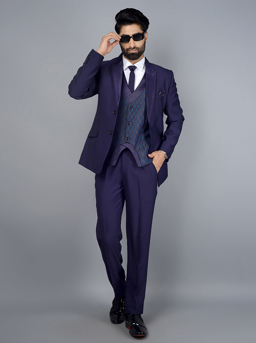 Vibrant purple wedding suit designed for men, ideal for prom and special events, offering a stylish and bold look.